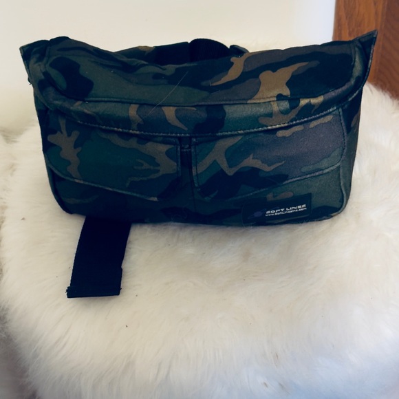 Other - Camouflage Men's Hip Bag